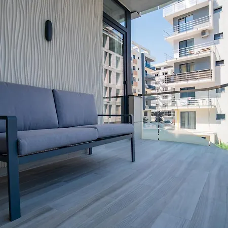 Hello Luxury Apartments Năvodari