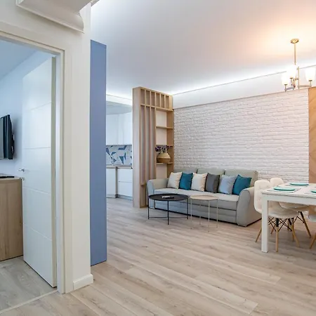 Hello Luxury Apartments Năvodari