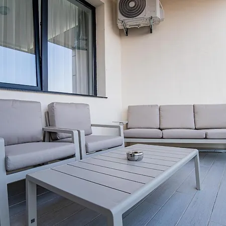 Hello Luxury Apartments Năvodari
